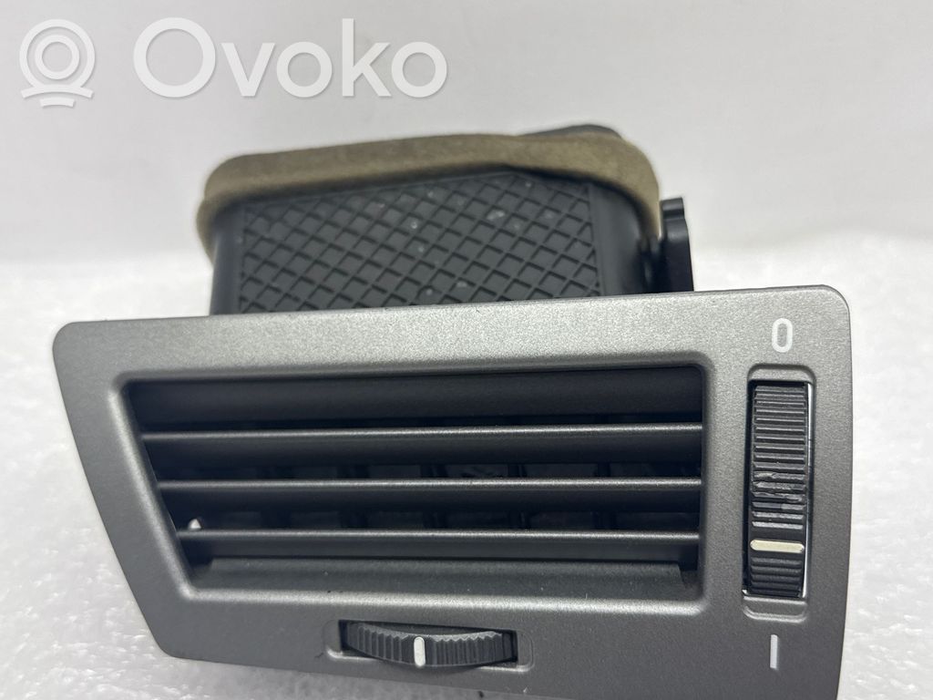 BMW 7 E65 E66 Šoninės oro grotelės 