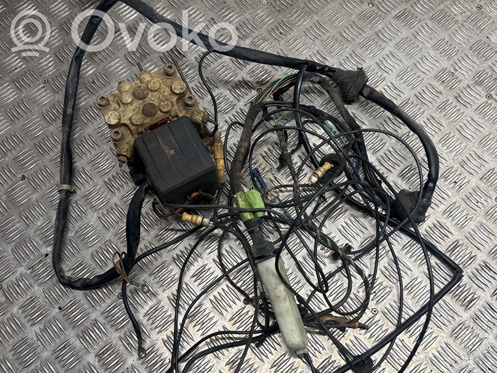 BMW 5 E28 ABS Blokas 