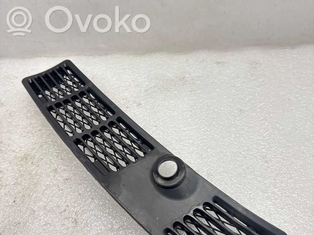BMW 3 E30 Wiper trim 