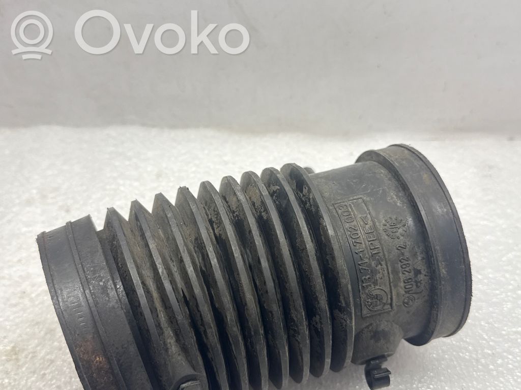 BMW 5 E34 Air intake hose/pipe 