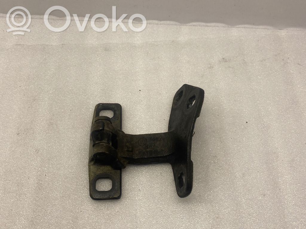 BMW X5 E53 Tailgate hinge 