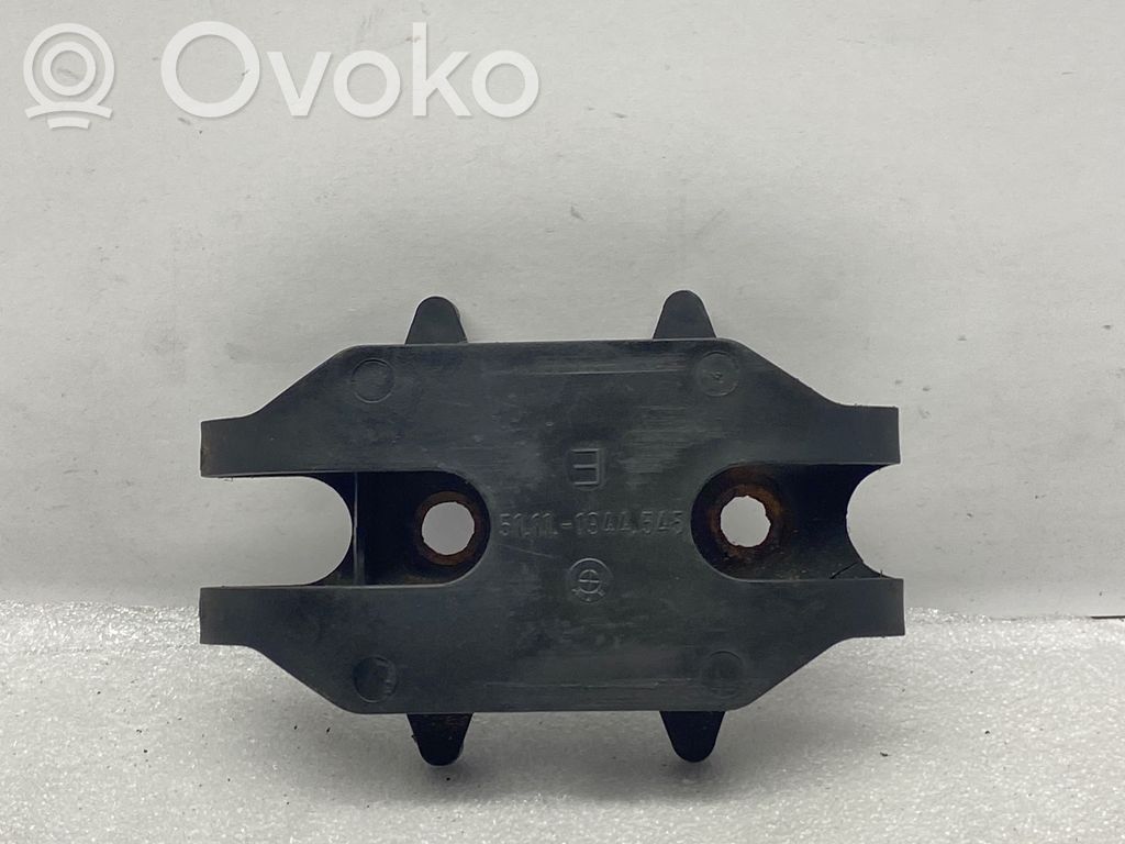 BMW 5 E34 Front bumper mounting bracket 