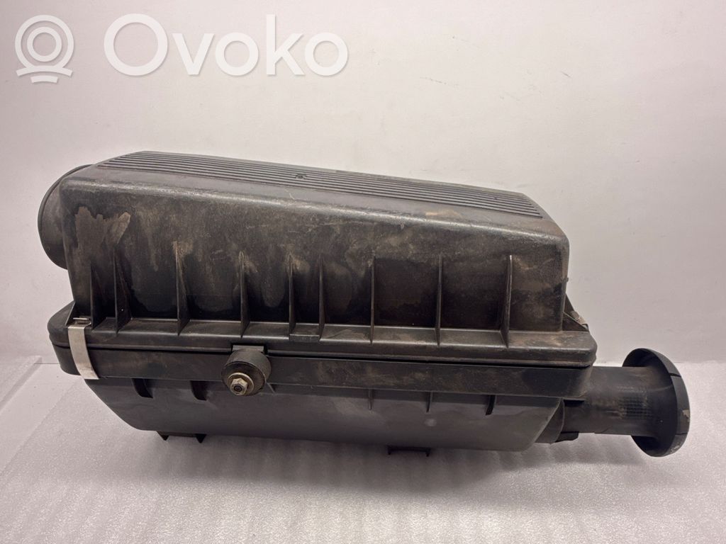 BMW 7 E32 Air filter box 