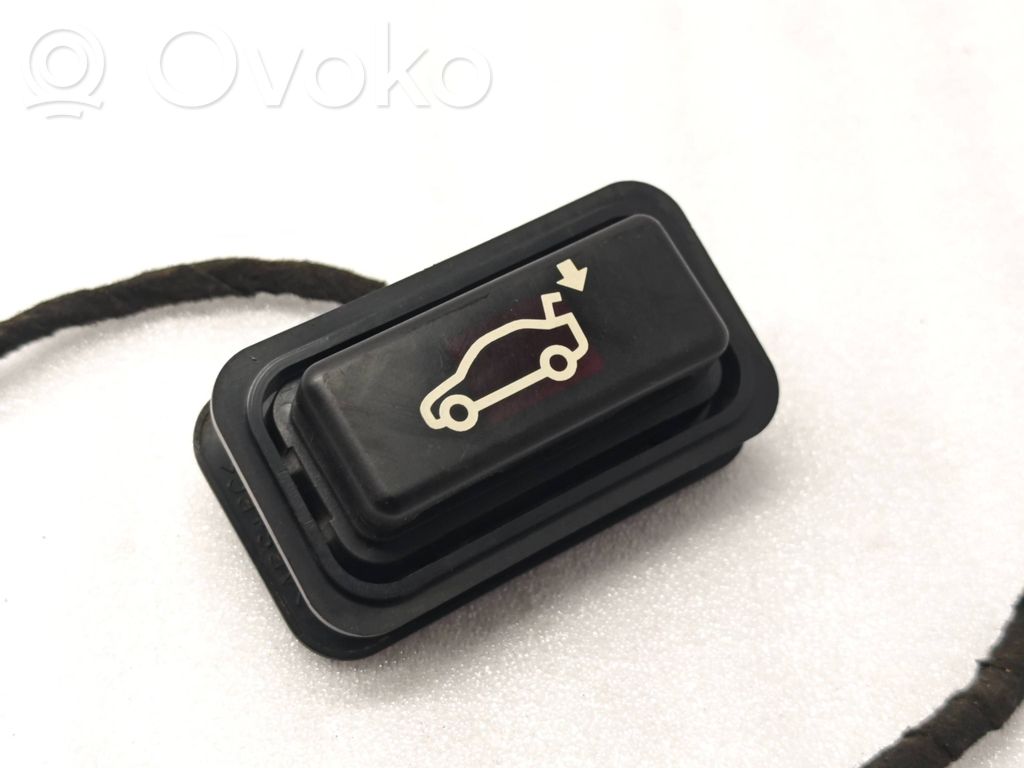 BMW 7 E65 E66 Tailgate/boot open switch button 