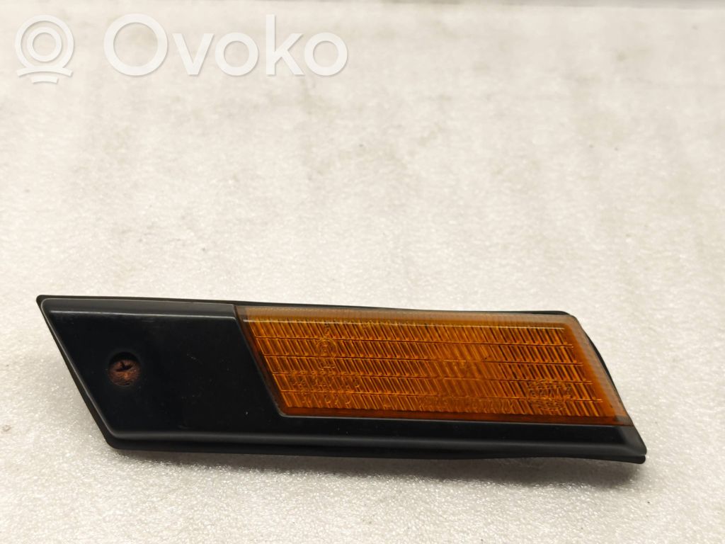 BMW 7 E23 Front fender indicator light 