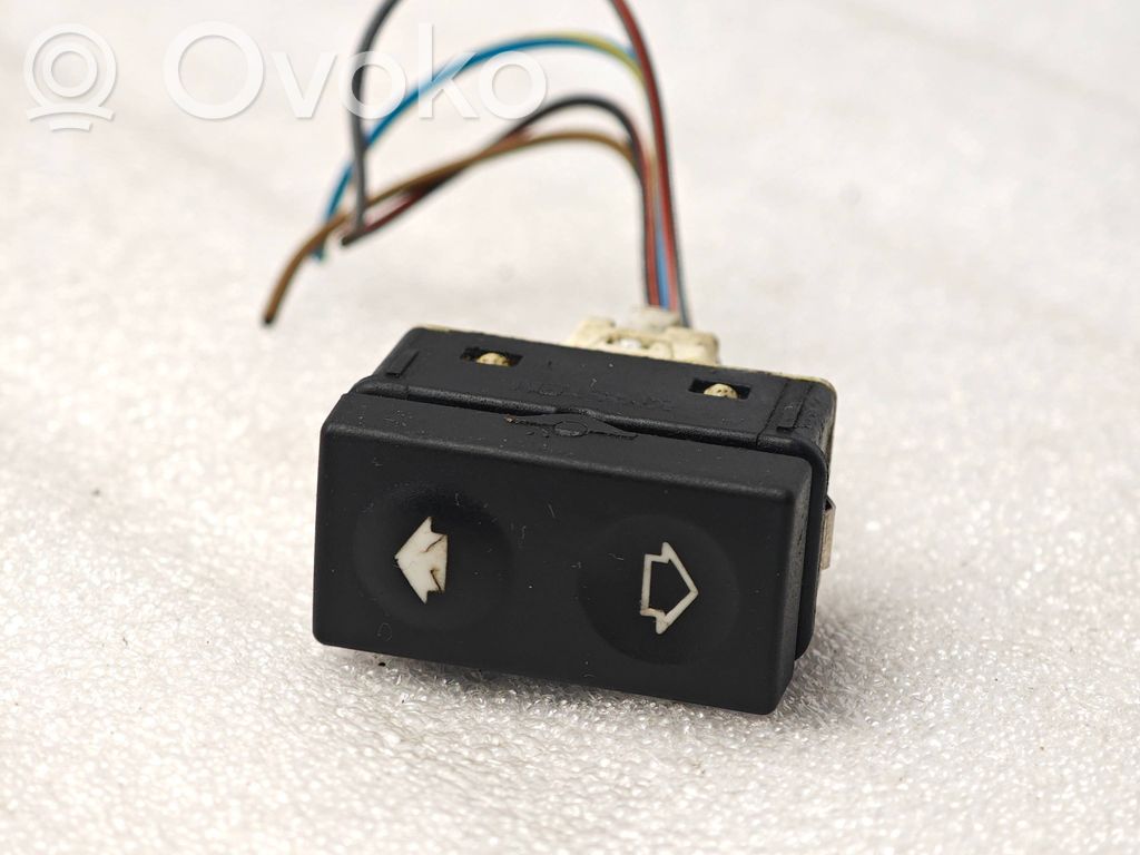 Electric window control switch   1387388,11414,15599603