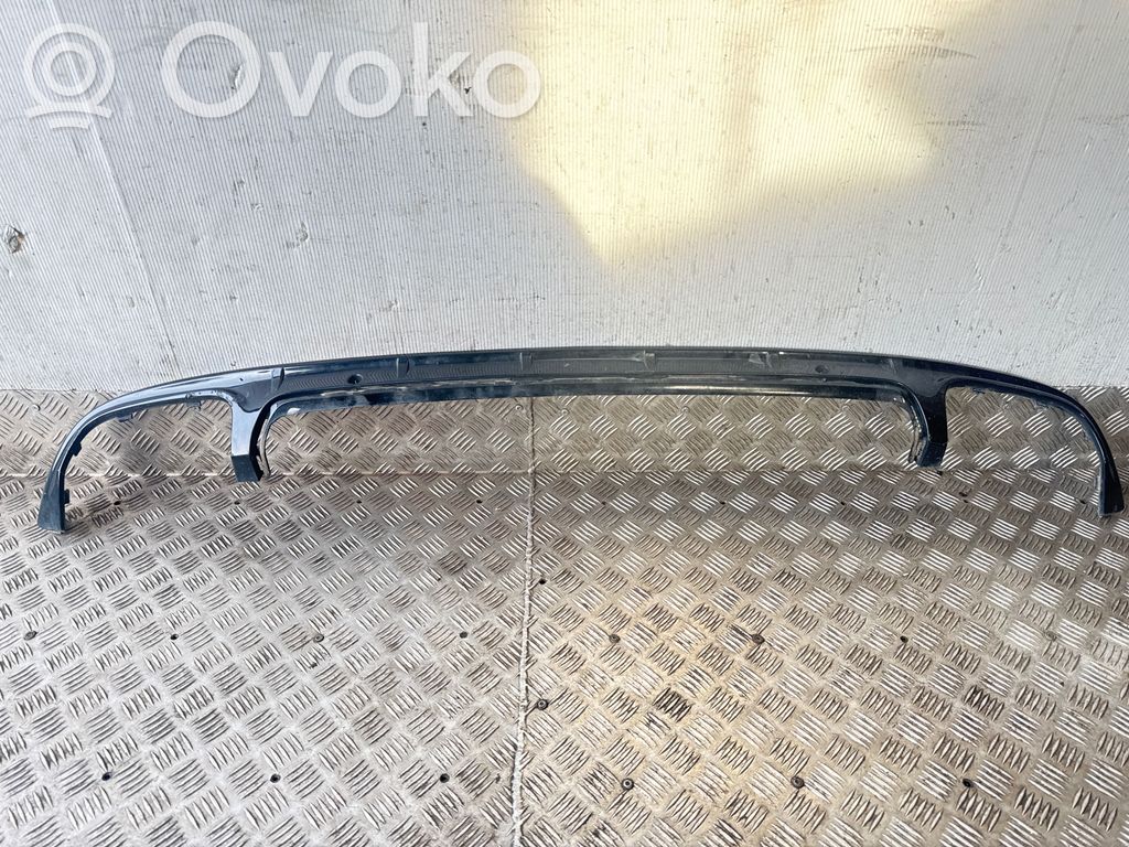 Volvo XC90 Moldura inferior del parachoques trasero 