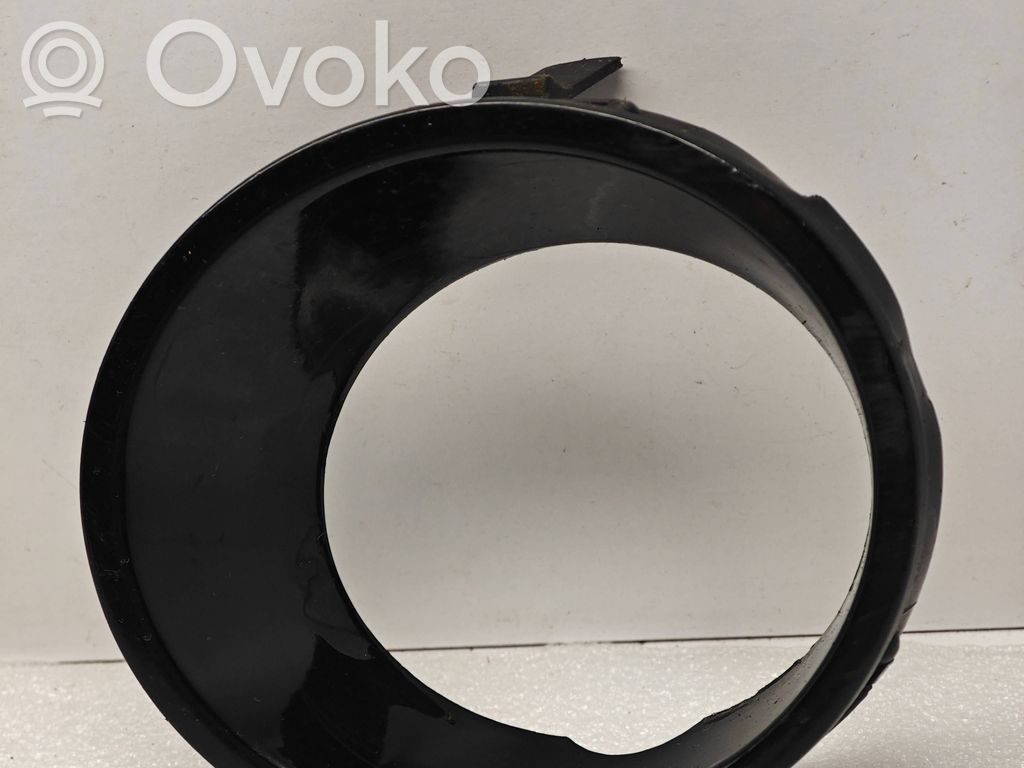 Etusumuvalon ritilä   8403074