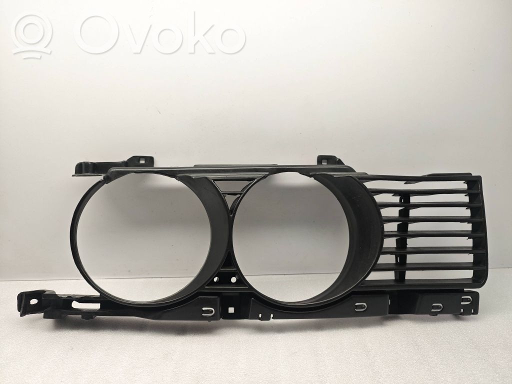 BMW 5 E34 Under headlight/headlamp trim 