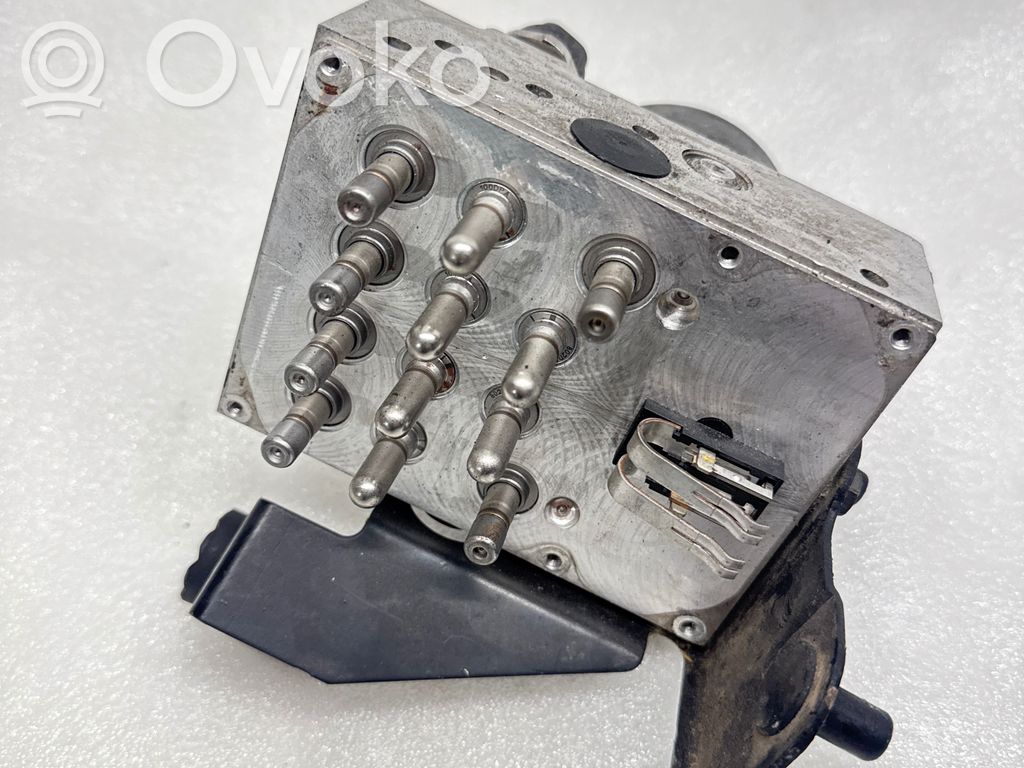 BMW 5 E39 ABS Pump 