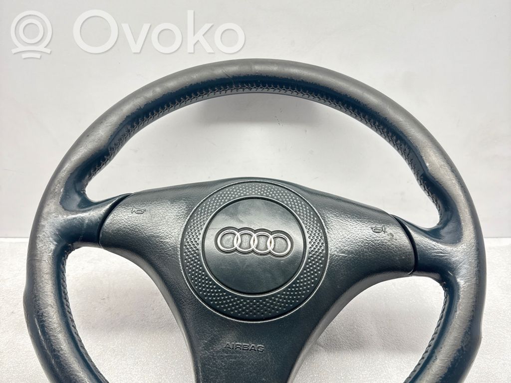 Audi A4 S4 B5 8D Vairas 