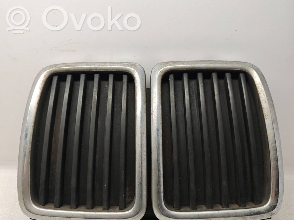 BMW 3 E30 Front grill 