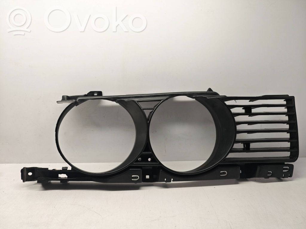 BMW 5 E34 Under headlight/headlamp trim 