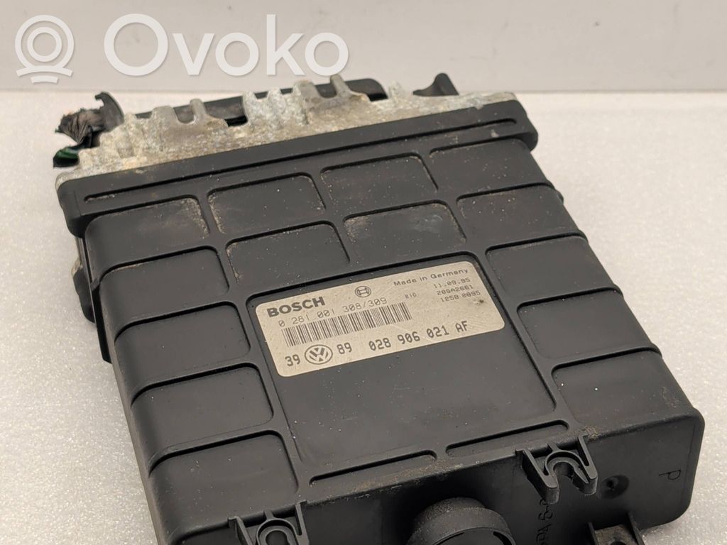 Volkswagen Golf III Engine control unit/module 