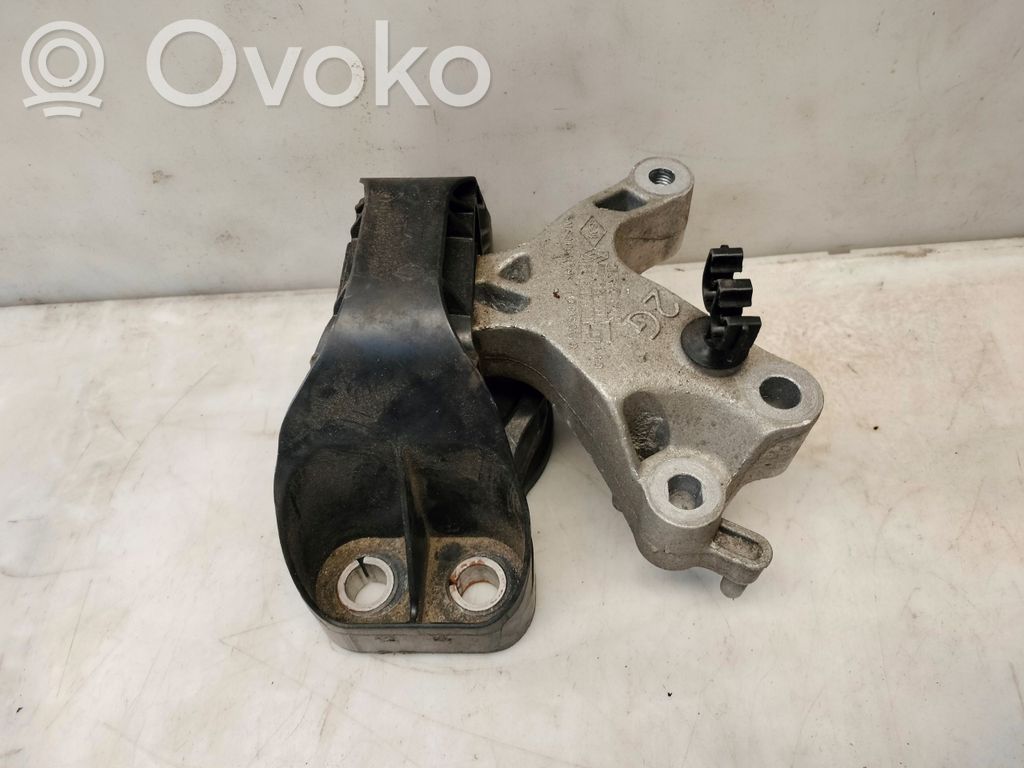 Renault Megane IV Engine mount bracket 