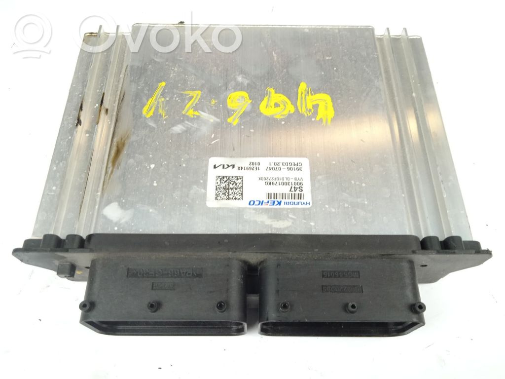 KIA Stonic Engine control unit/module 