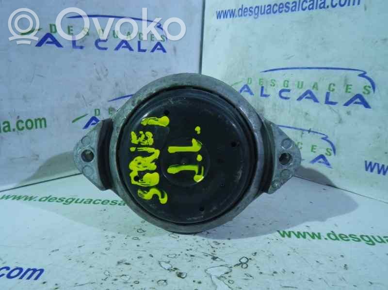 Soporte de montaje del motor