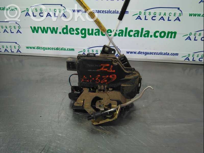 Audi A6 S6 C5 4B Încuietoare ușă spate 