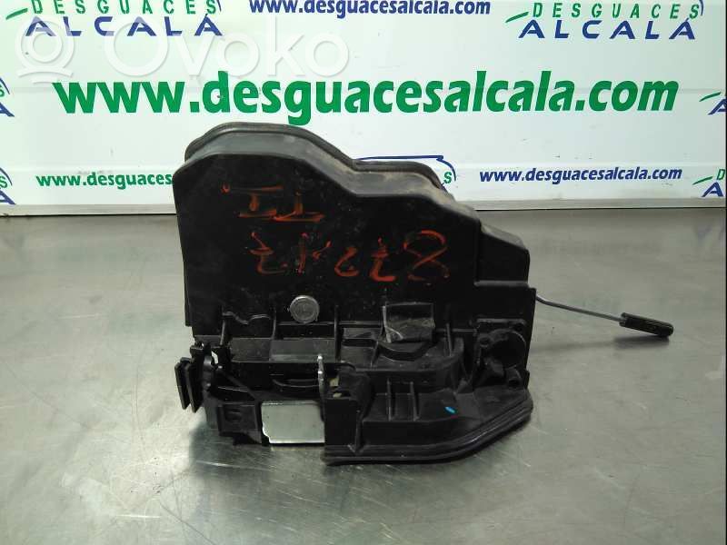 Rear door lock   7229459,4PINES
