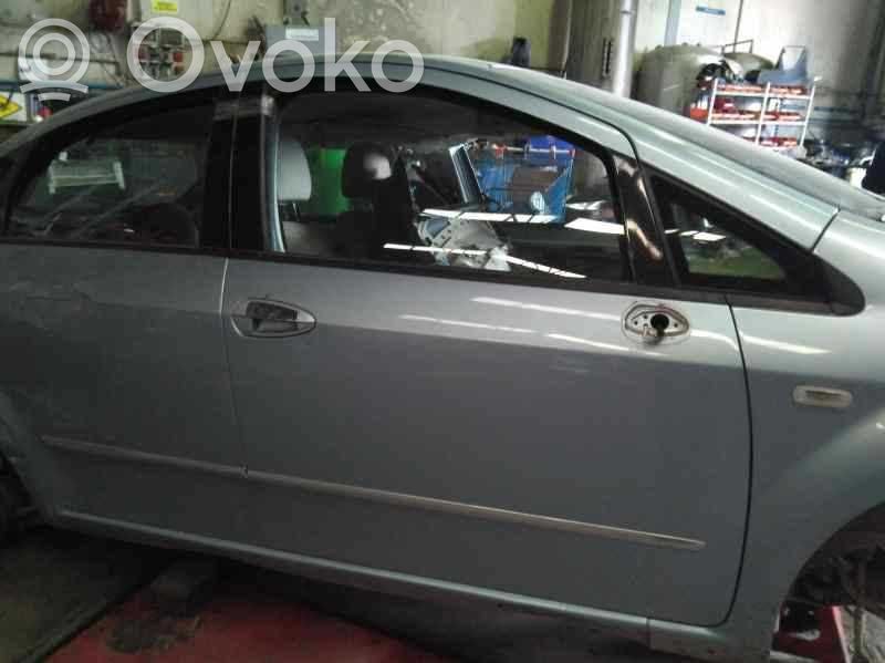 Fiat Linea Puerta delantera 