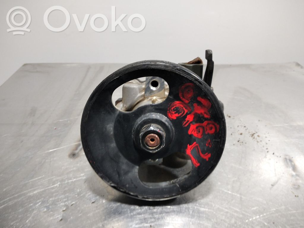 Ohjaustehostimen pumppu   12CM
