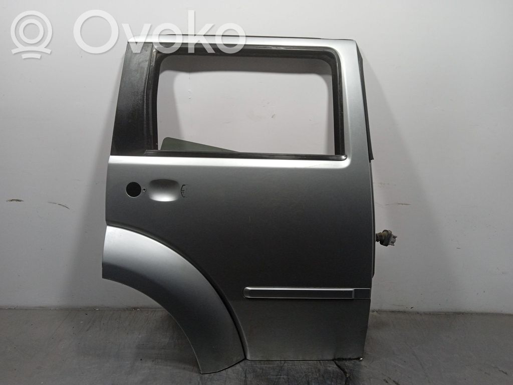 Dodge Nitro Aizmugurējās durvis 