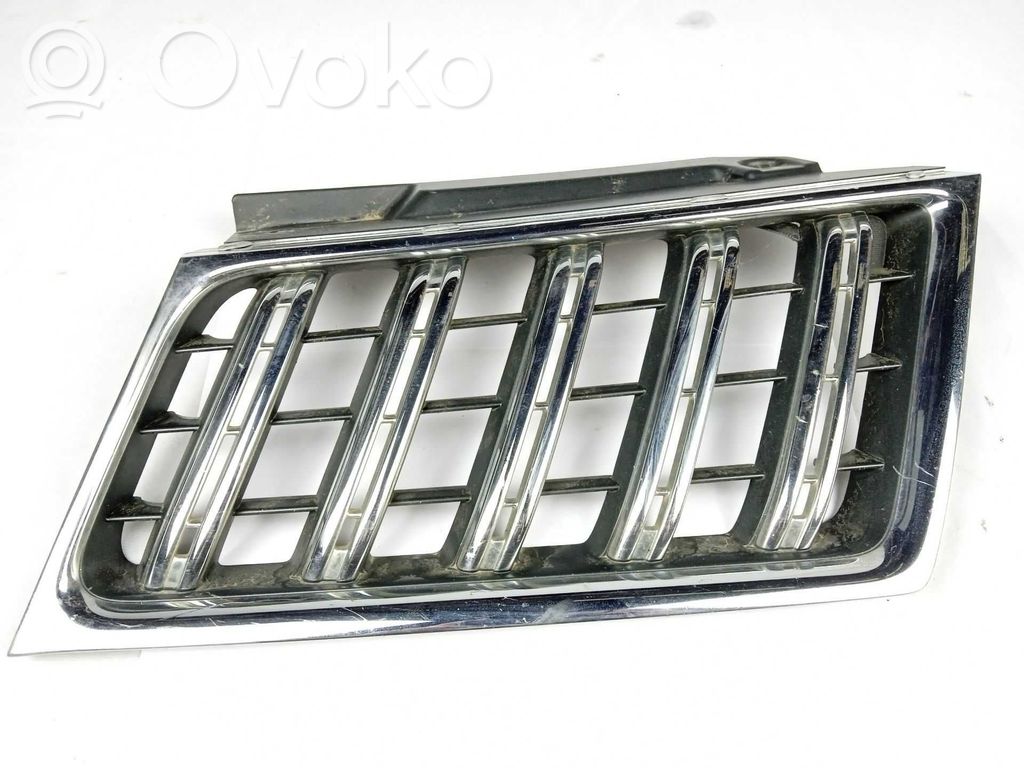Mitsubishi L200 Grille de calandre avant