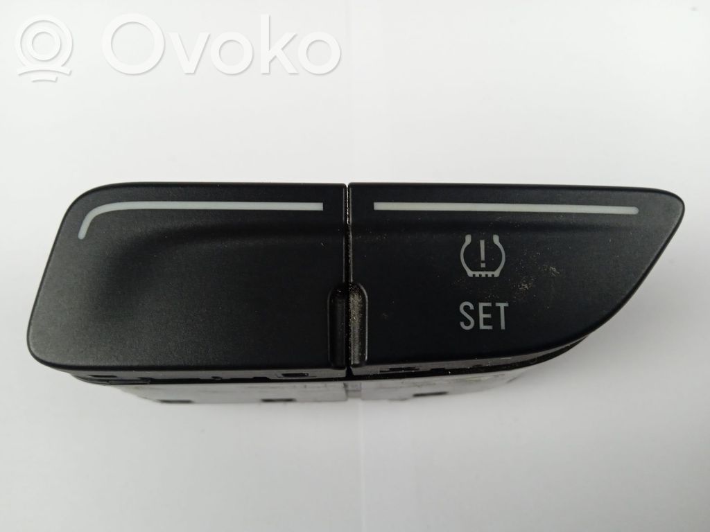 Ford Tourneo Windscreen/window heater switch 
