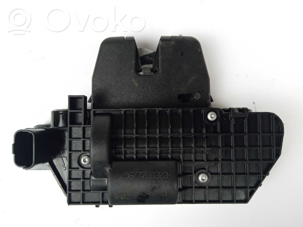 Tailgate lock latch   9677200380