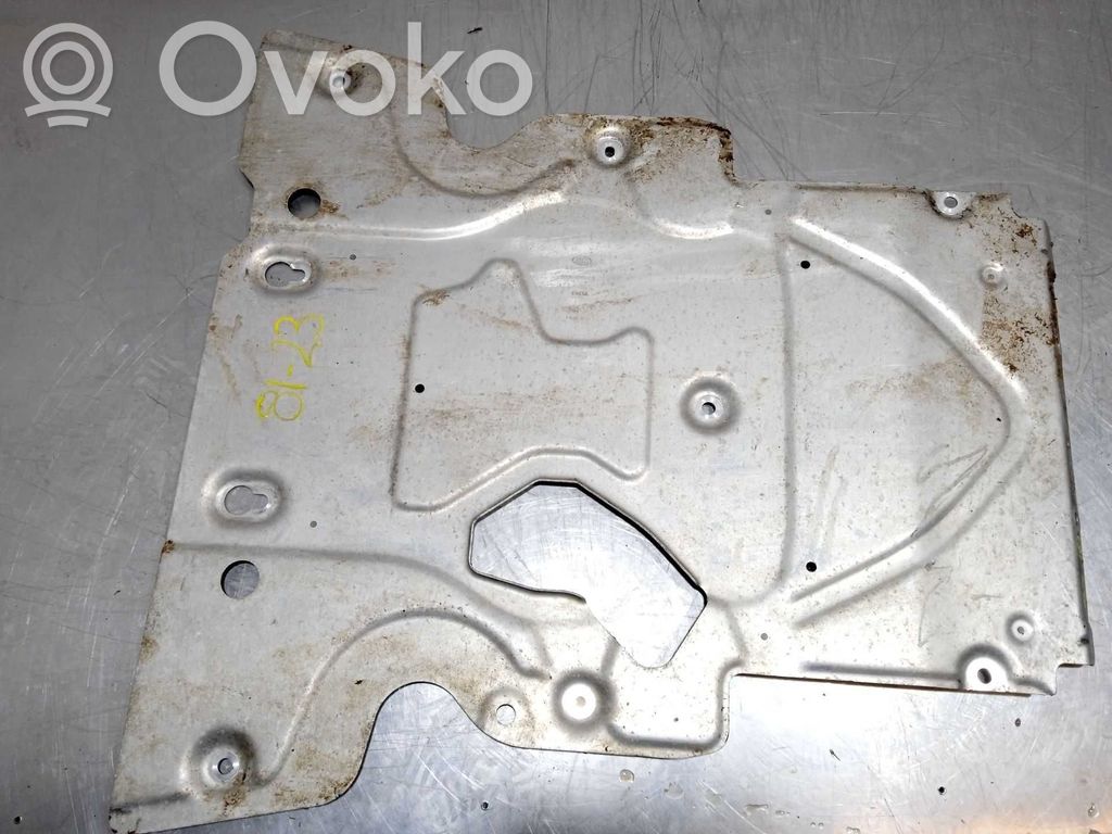 Placa protectora/protector antisalpicaduras motor   FPLA5F002AA
