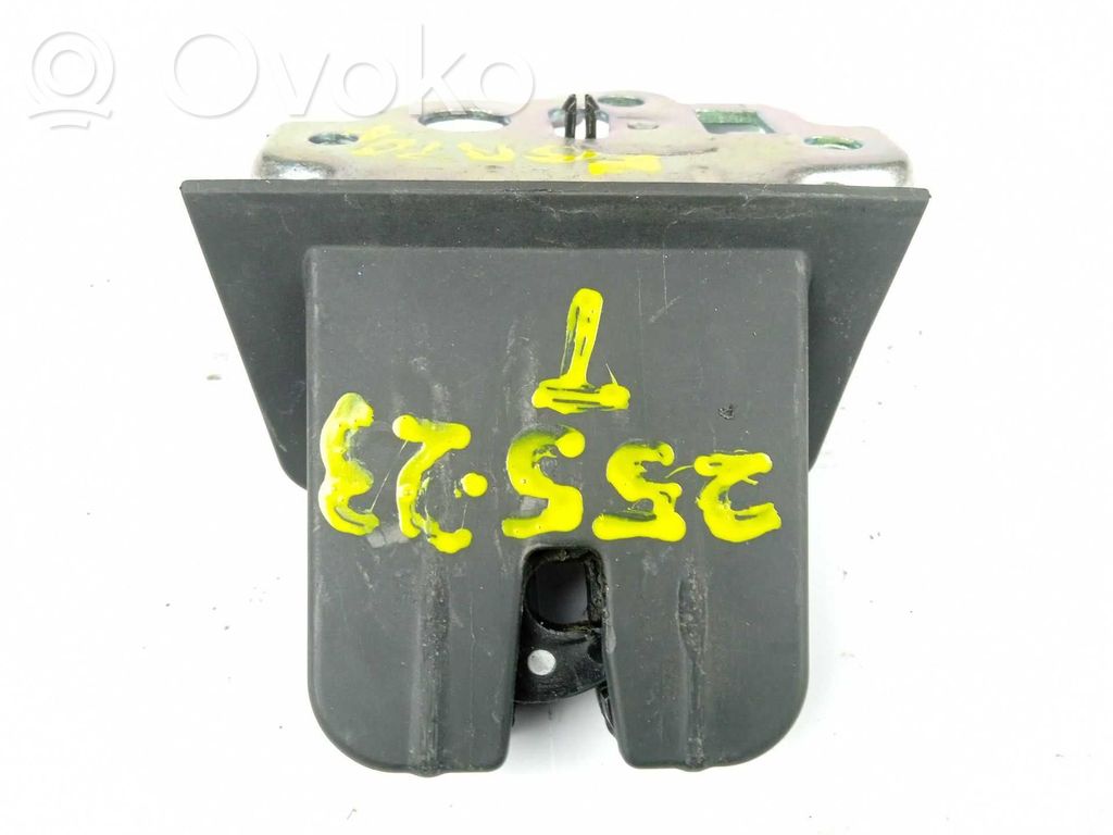 Seat Leon (5F) Blocco chiusura del portellone