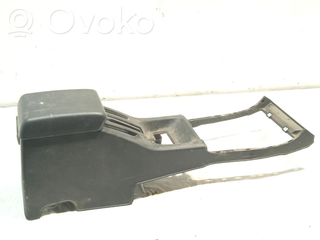 Nissan Terrano Elkoņa balsts 