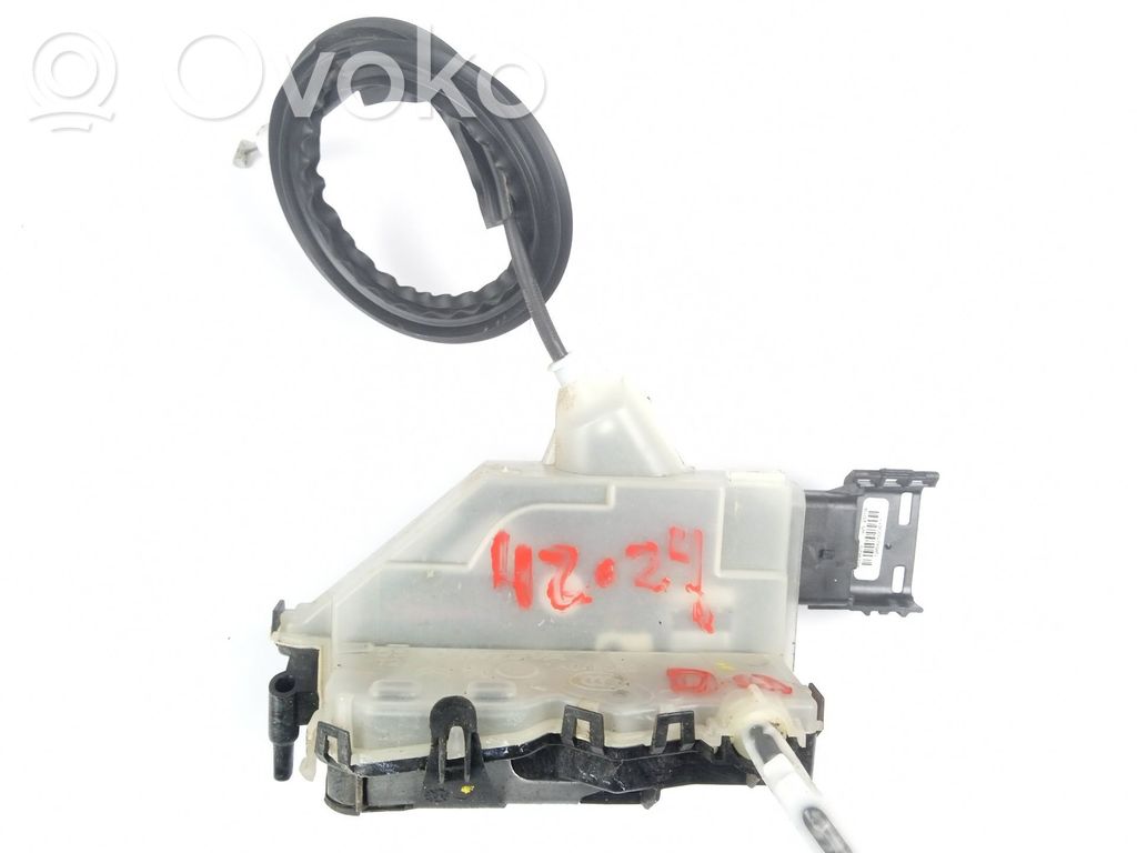 Front door lock   16943712