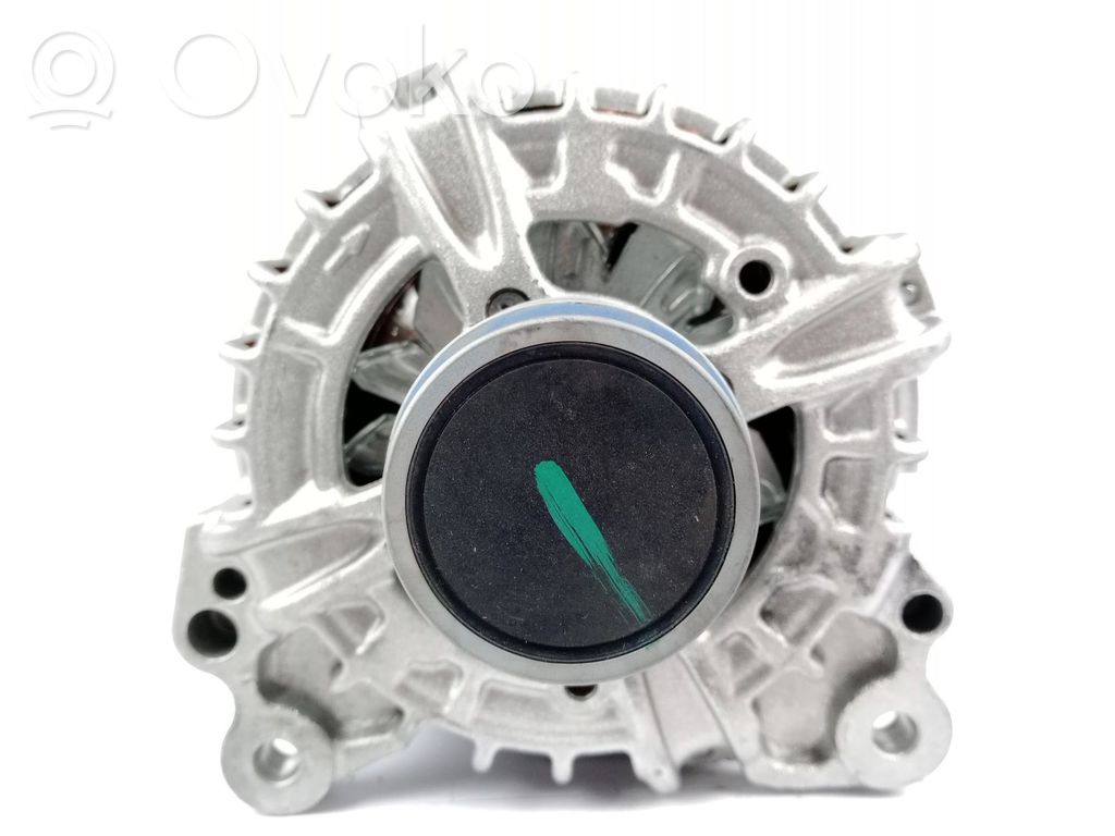 Alternador   05E903027A