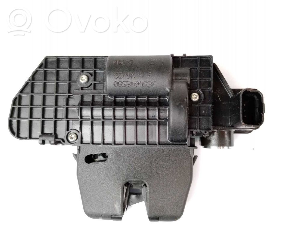 Peugeot 208 II Tailgate lock latch 