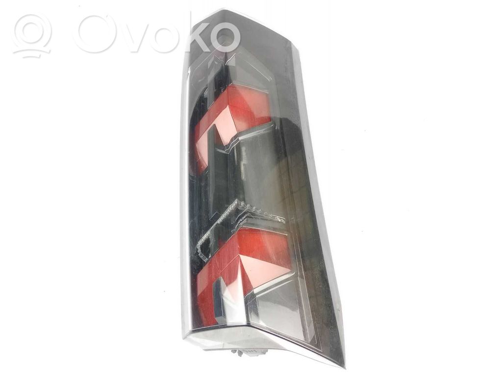 Peugeot 2008 II Lampă spate în caroserie