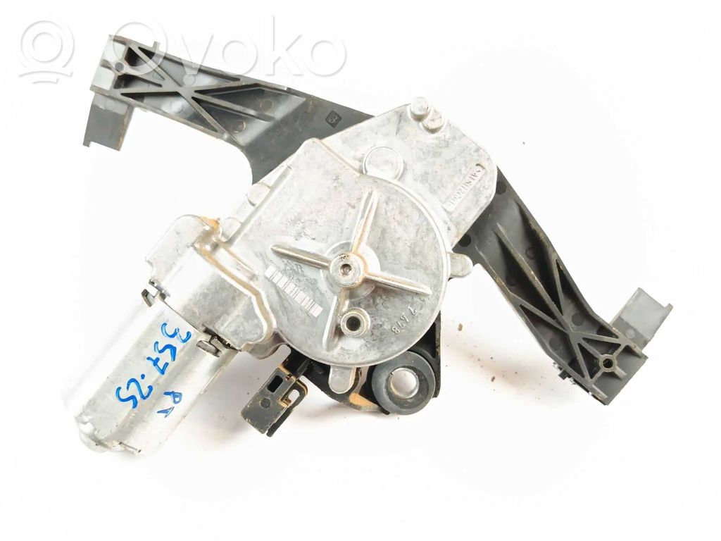 Motor del limpiaparabrisas trasero   0390205011