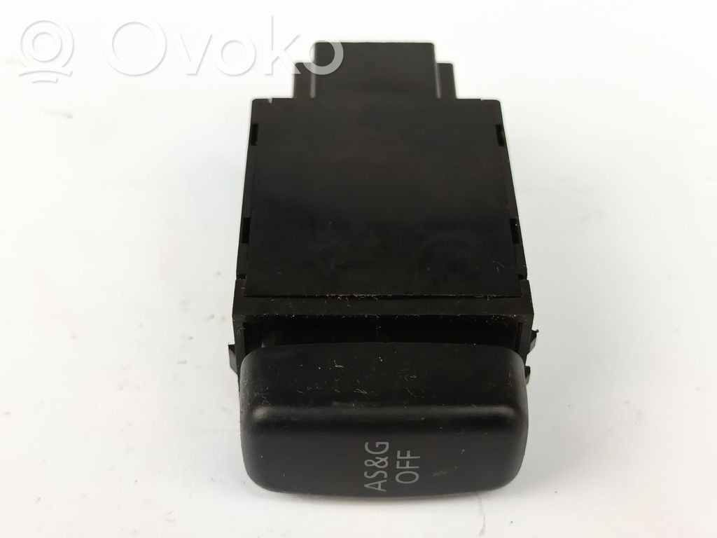 Mitsubishi ASX Windscreen/window heater switch 
