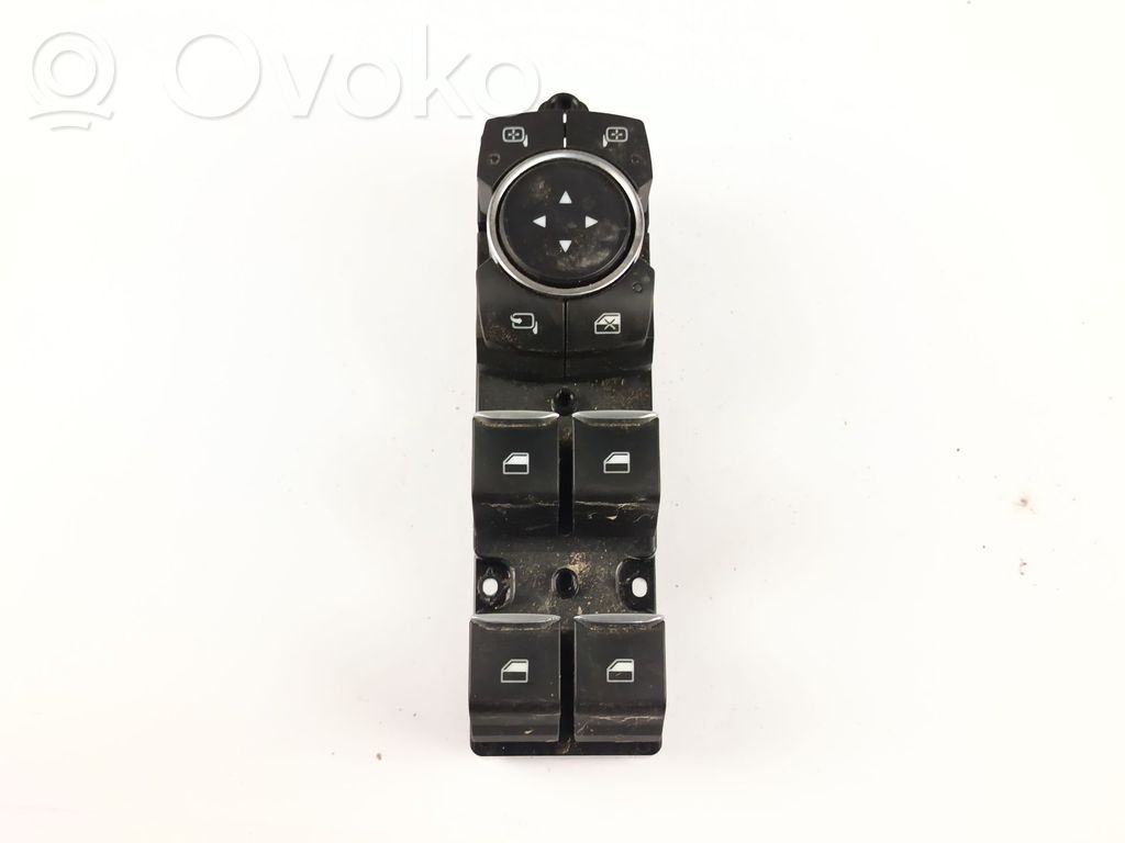 Electric window control switch   H1BT14540DC