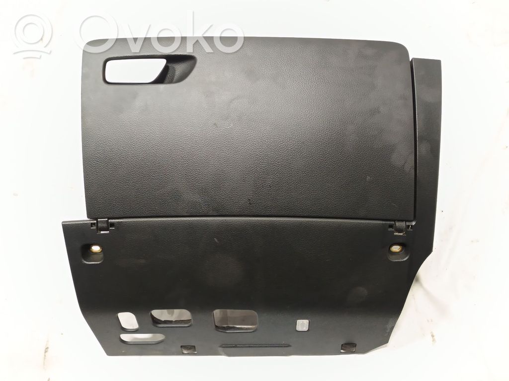 Guantera   8V1857104