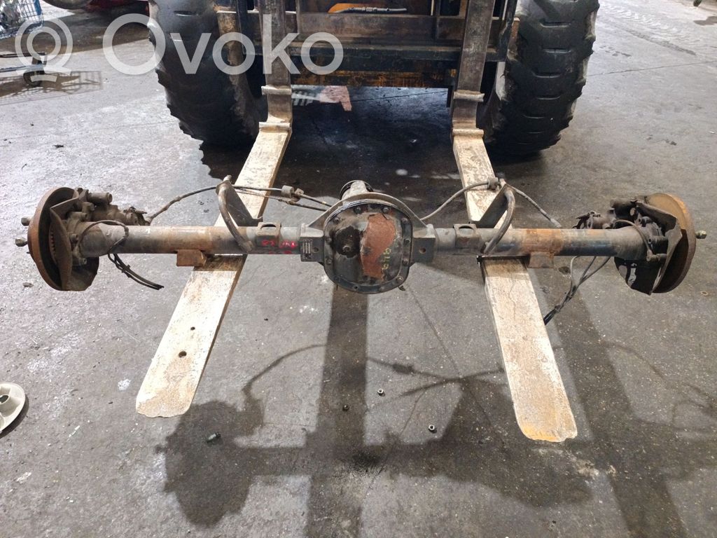 Iveco Daily 4th gen Eje trasero con reductor 