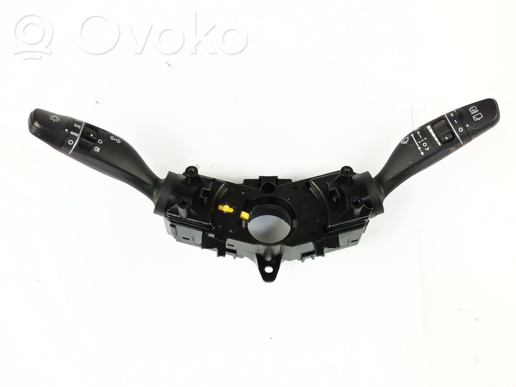 Interruptor de control multifunción   93404G4851