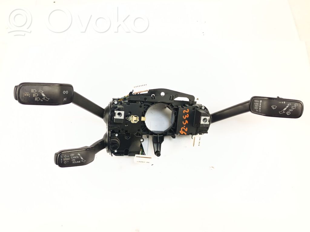 Interruptor de control multifunción   5Q0953507DK
