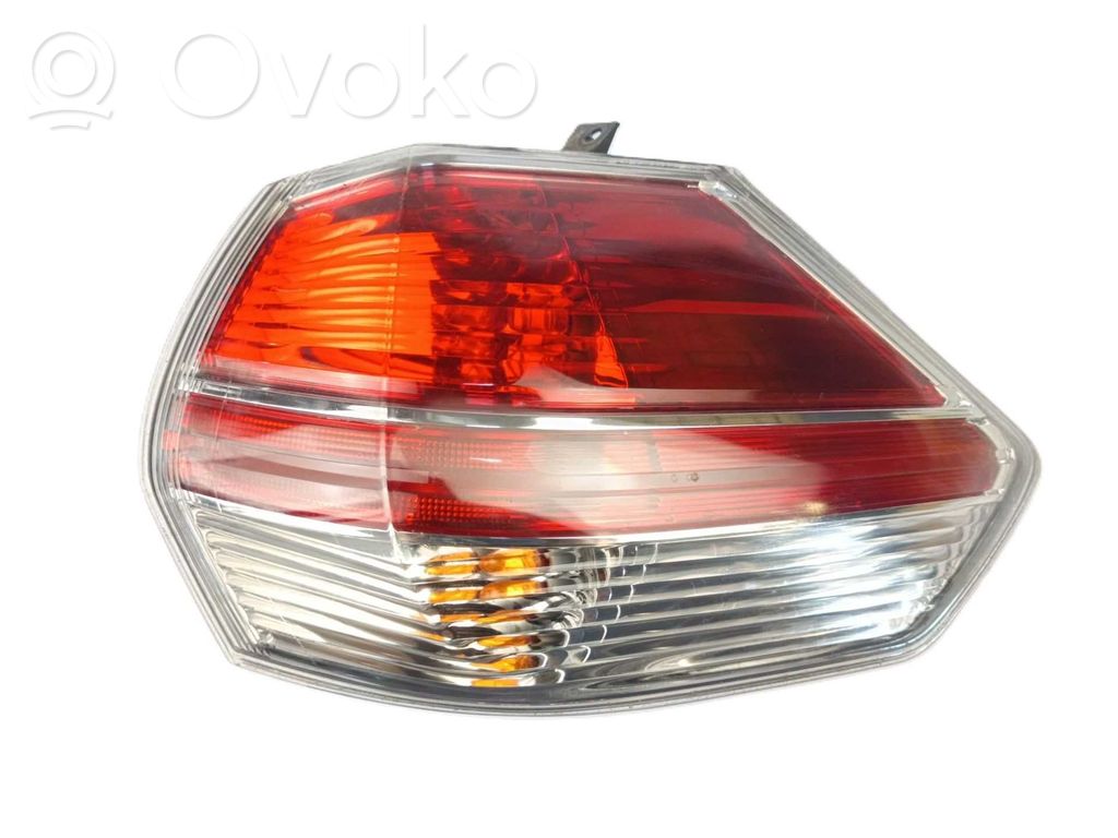 Nissan X-Trail T32 Lampa tylna 