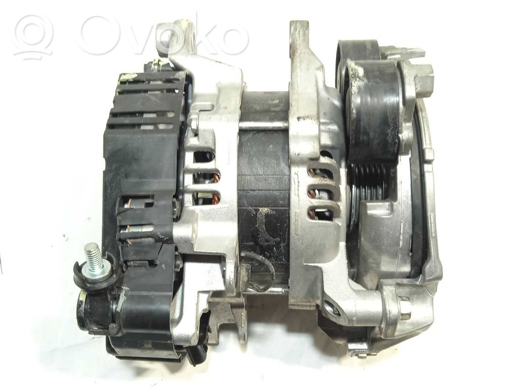 Mazda CX-30 Generatore/alternatore