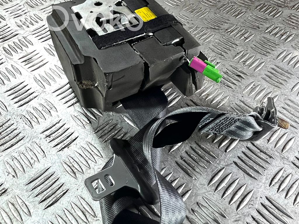 Volvo XC60 Cinturón trasero 