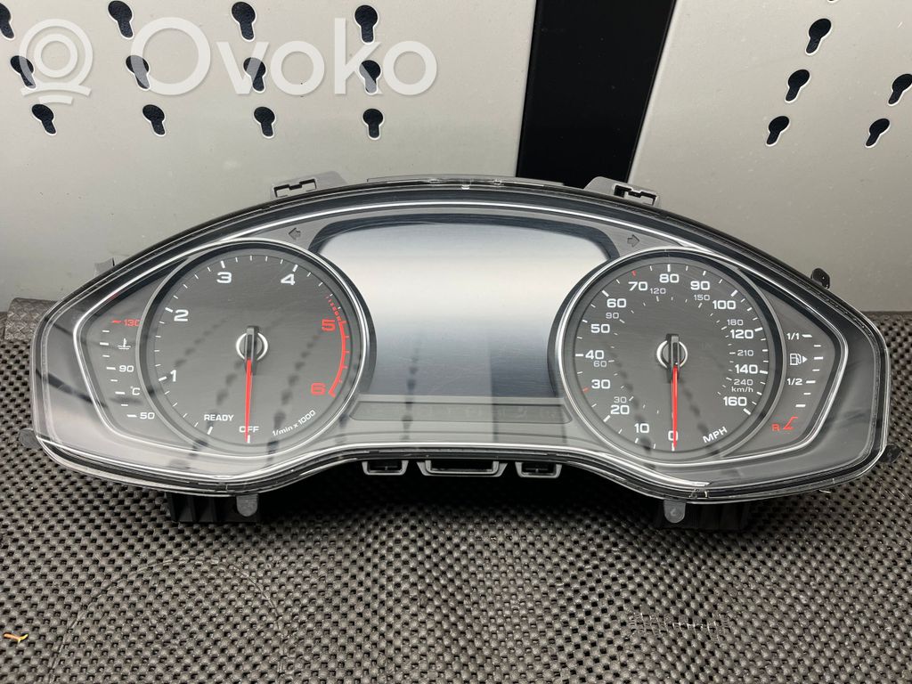 Audi A5 Speedometer (instrument cluster) 