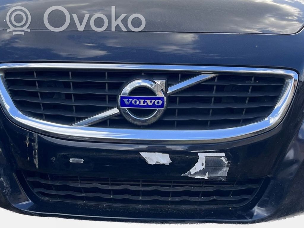 Volvo C70 Etupuskuri 