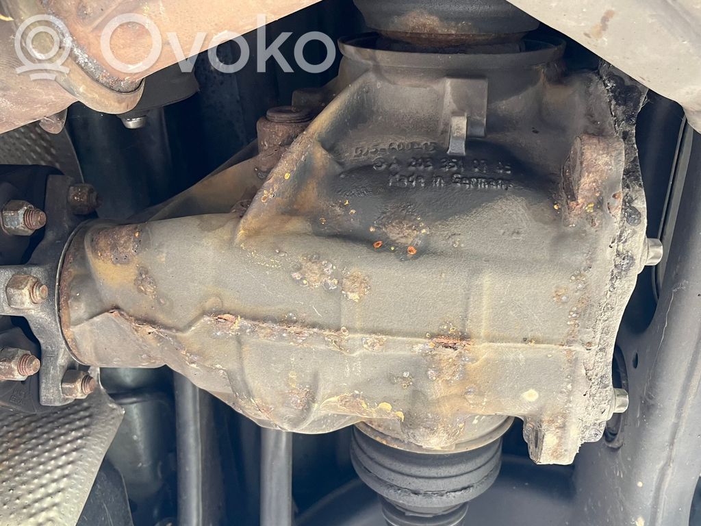 Tylny mechanizm różnicowy   A2033510705,2033510705,A2053510705
