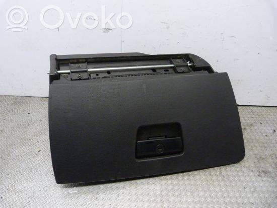 Glove box   7075477,N15469